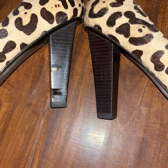 Vero Cuoio Leopard Heels. Pumps. Comfortable Shoes - Women - Picture 9 of 12